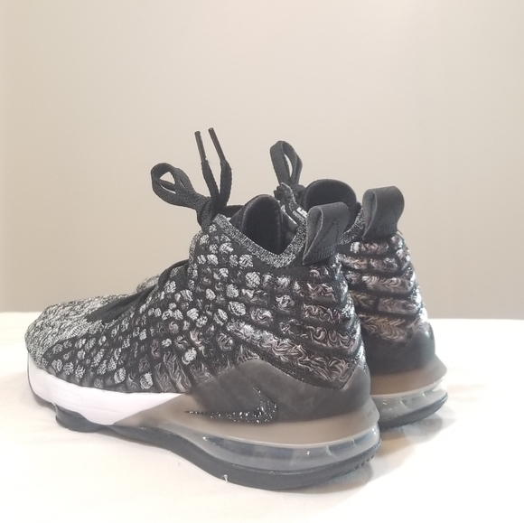 Nike Lebron XVII 17 BQ5594-002 - Picture 6 of 9